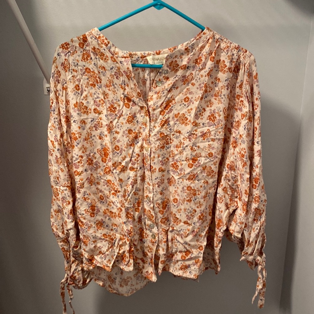 NWT Cynthia roly 3/4 sleeve Henley style boho top